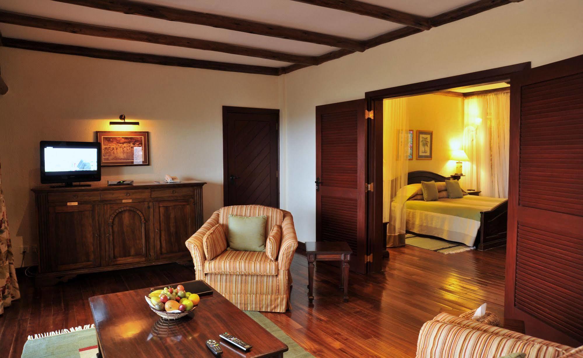 Kilaguni Serena Safari Lodge Tsavo Экстерьер фото